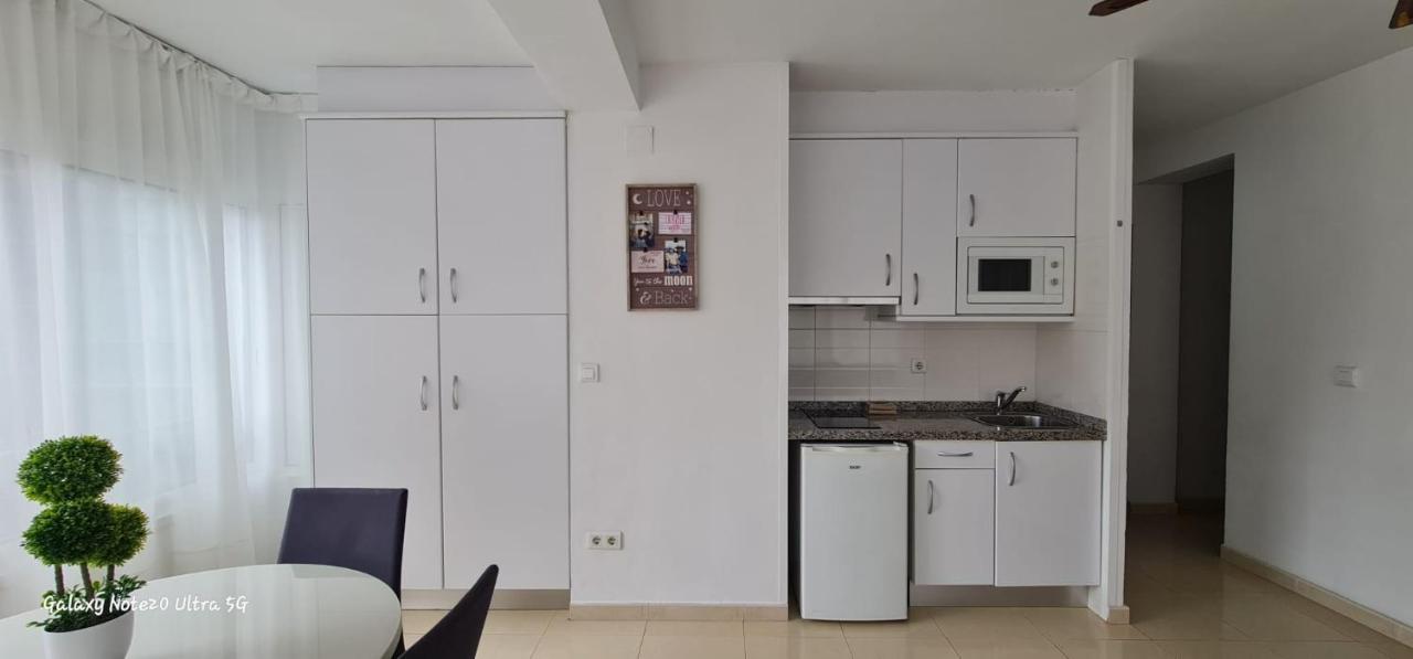 Piso Calpe - 2º Lineaアパートメント エクステリア 写真